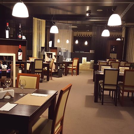 Hotel Galaxy Dumbravita  Eksteriør billede