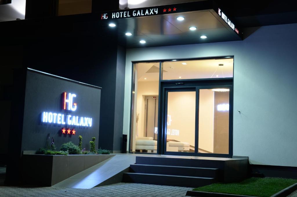 Hotel Galaxy Dumbravita  Eksteriør billede