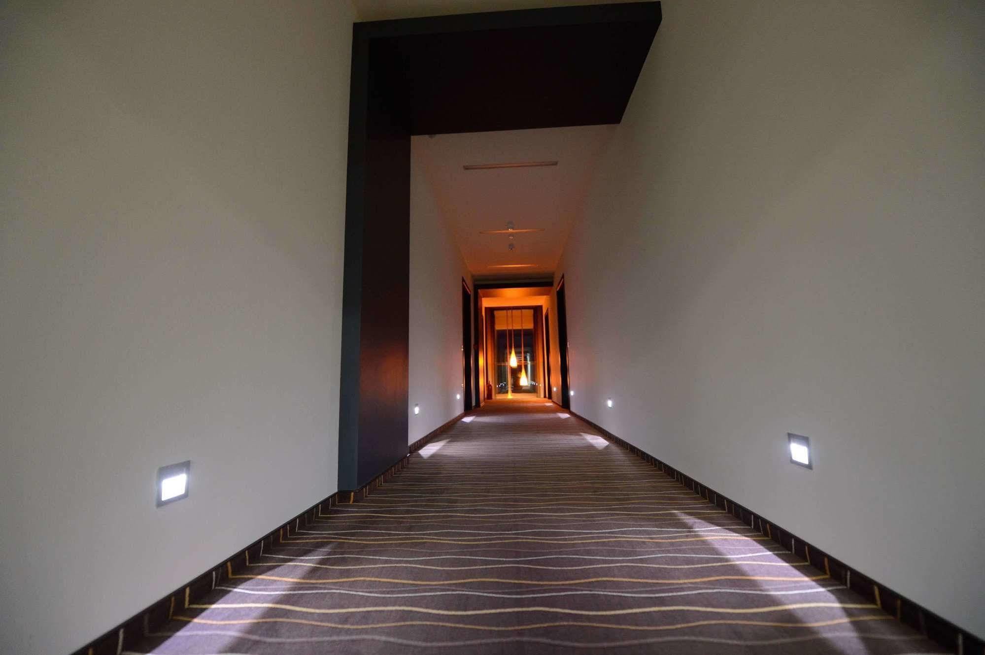 Hotel Galaxy Dumbravita  Eksteriør billede